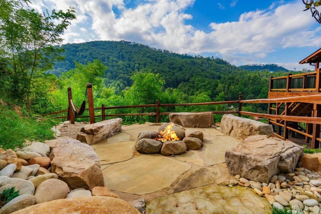 Roaring Fork Lodge Gatlinburg Kültér fotó